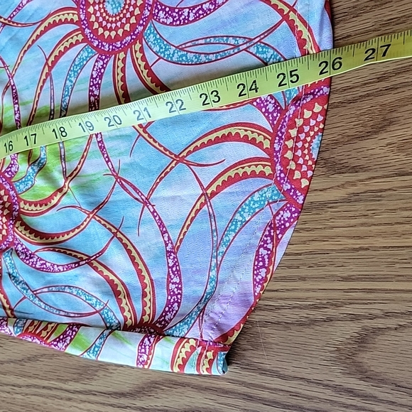 C.DEAR TOP sleevesles roundneck size Medium color purple green red yellow - Picture 15 of 15